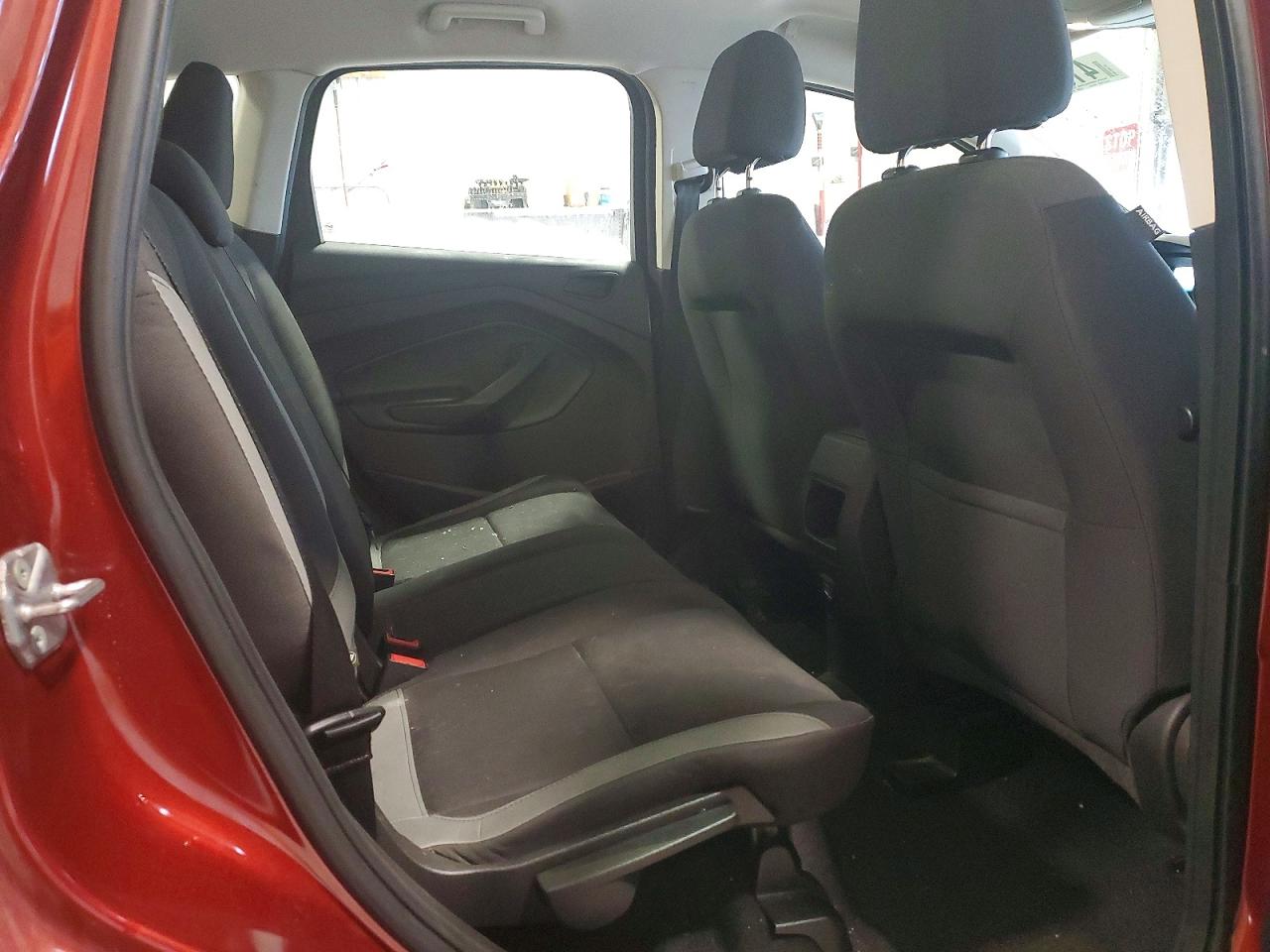 2016 FORD ESCAPE S photo 31