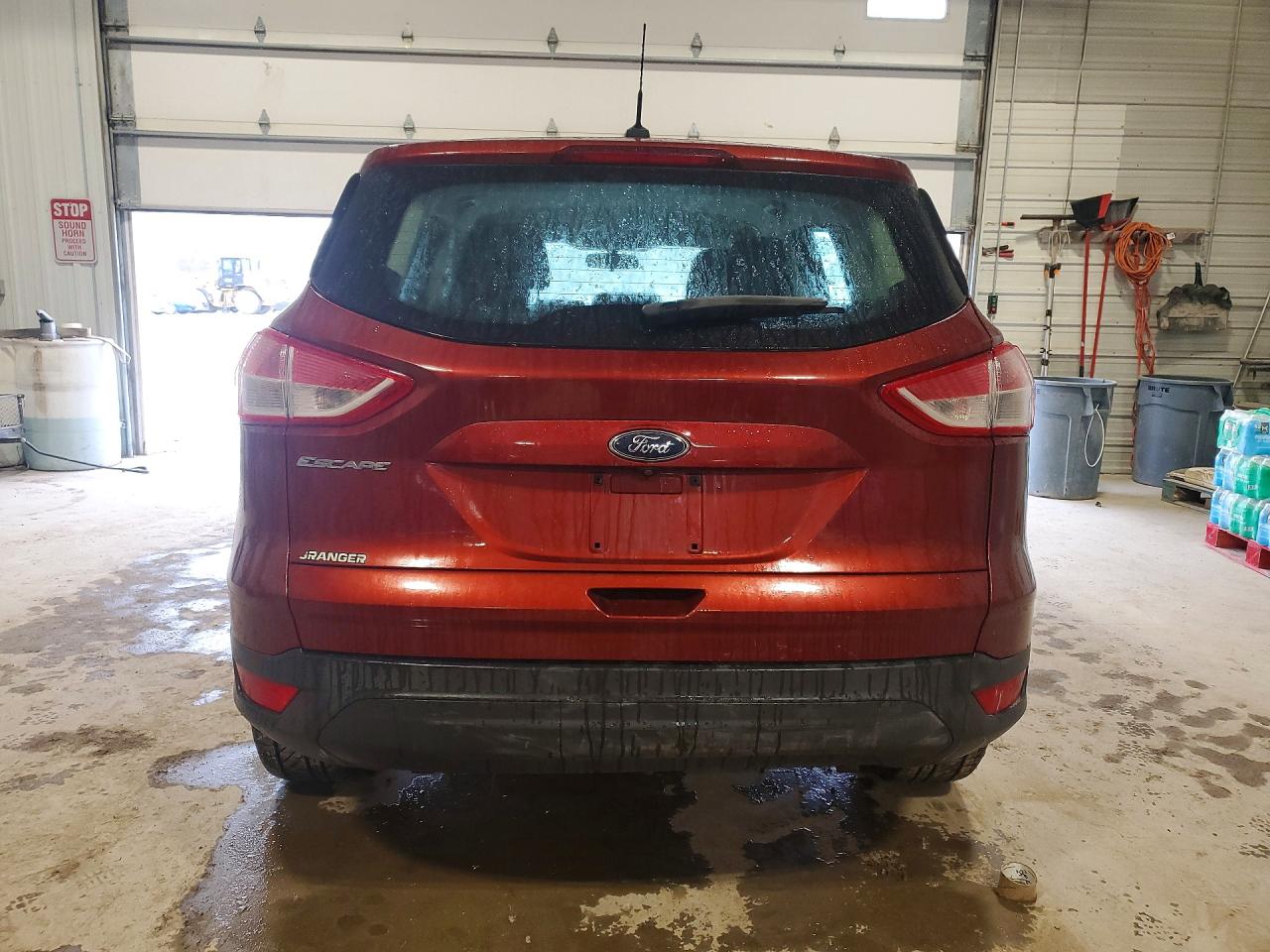 2016 FORD ESCAPE S photo 16
