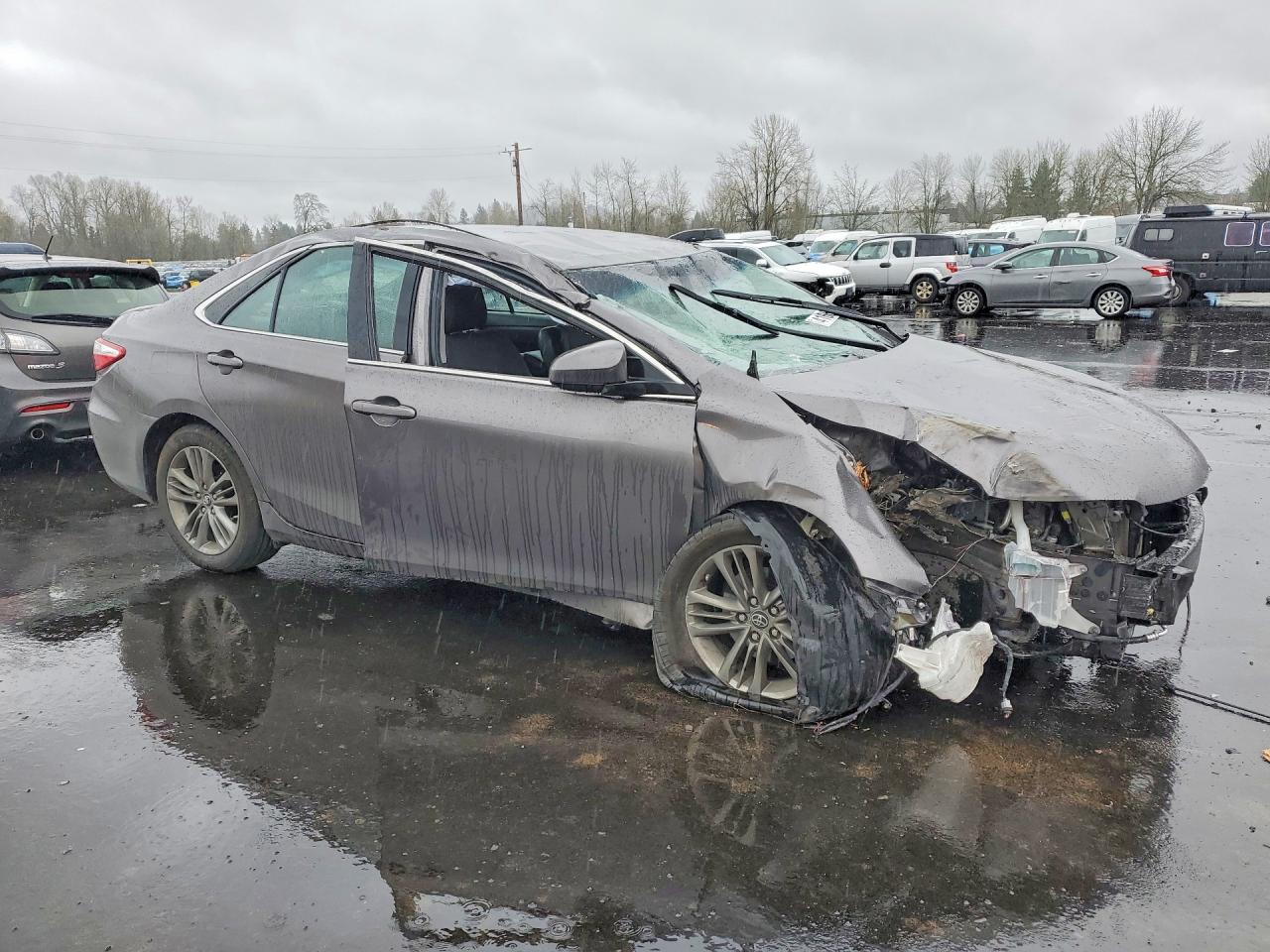 2017 TOYOTA CAMRY SE photo 7