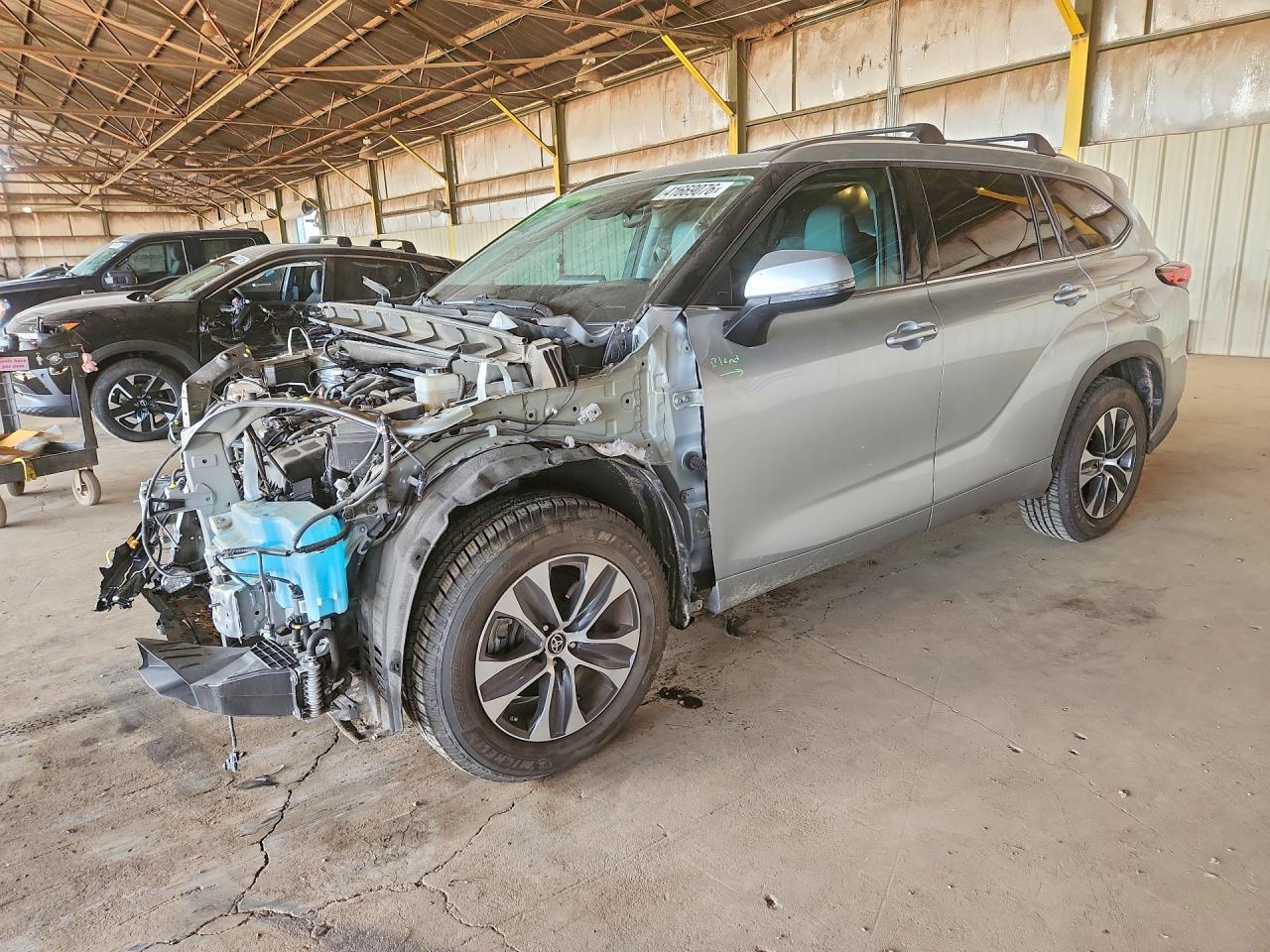 2021 TOYOTA HIGHLANDER