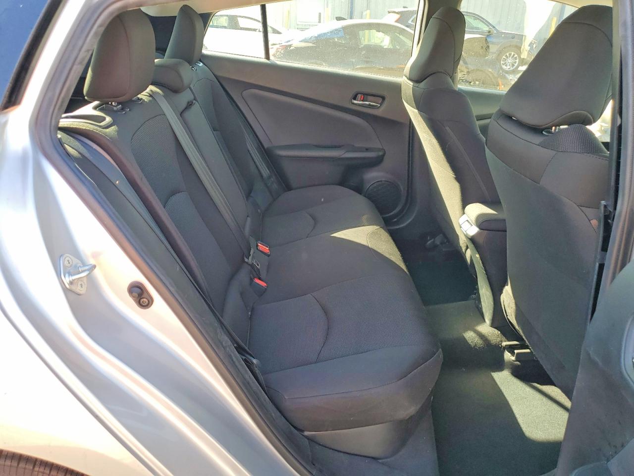 2019 TOYOTA PRIUS L ECO photo 10