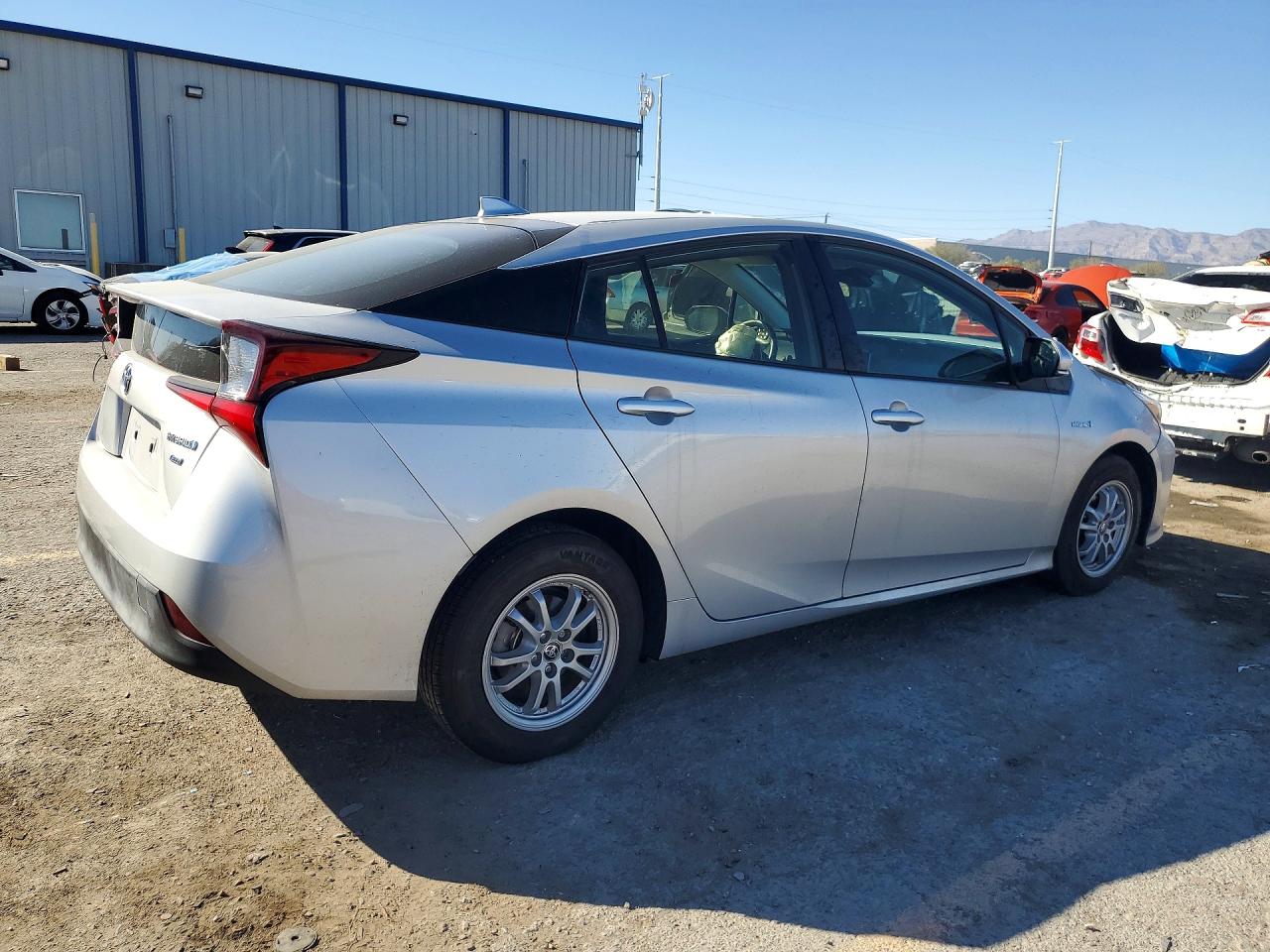 2019 TOYOTA PRIUS L ECO photo 3