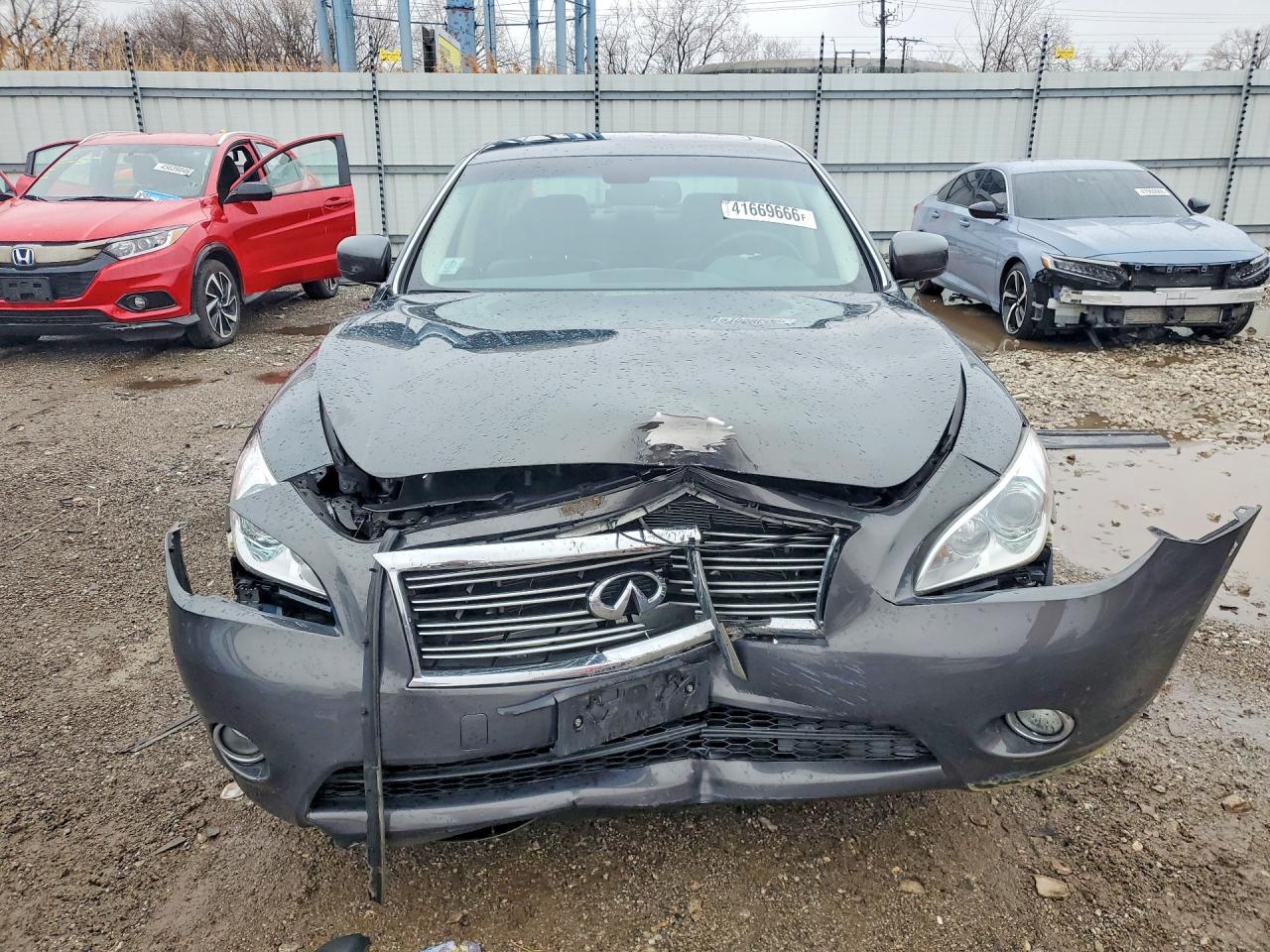 2012 INFINITI M37 X photo 9