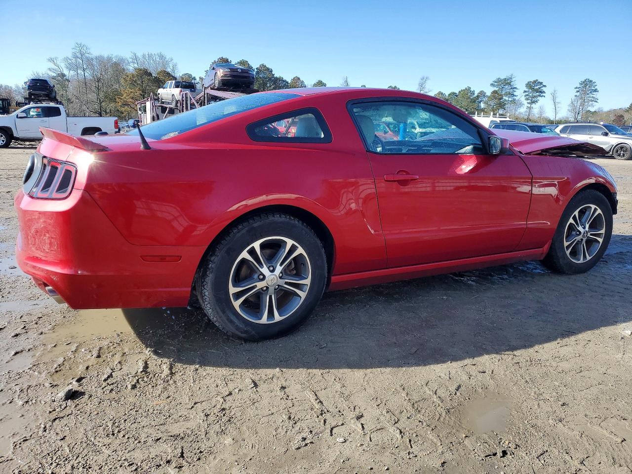 2013 FORD MUSTANG photo 5