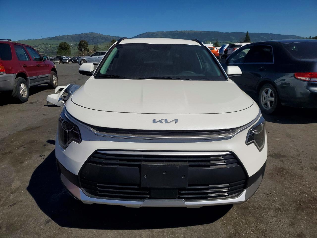 2025 KIA NIRO EX photo 5