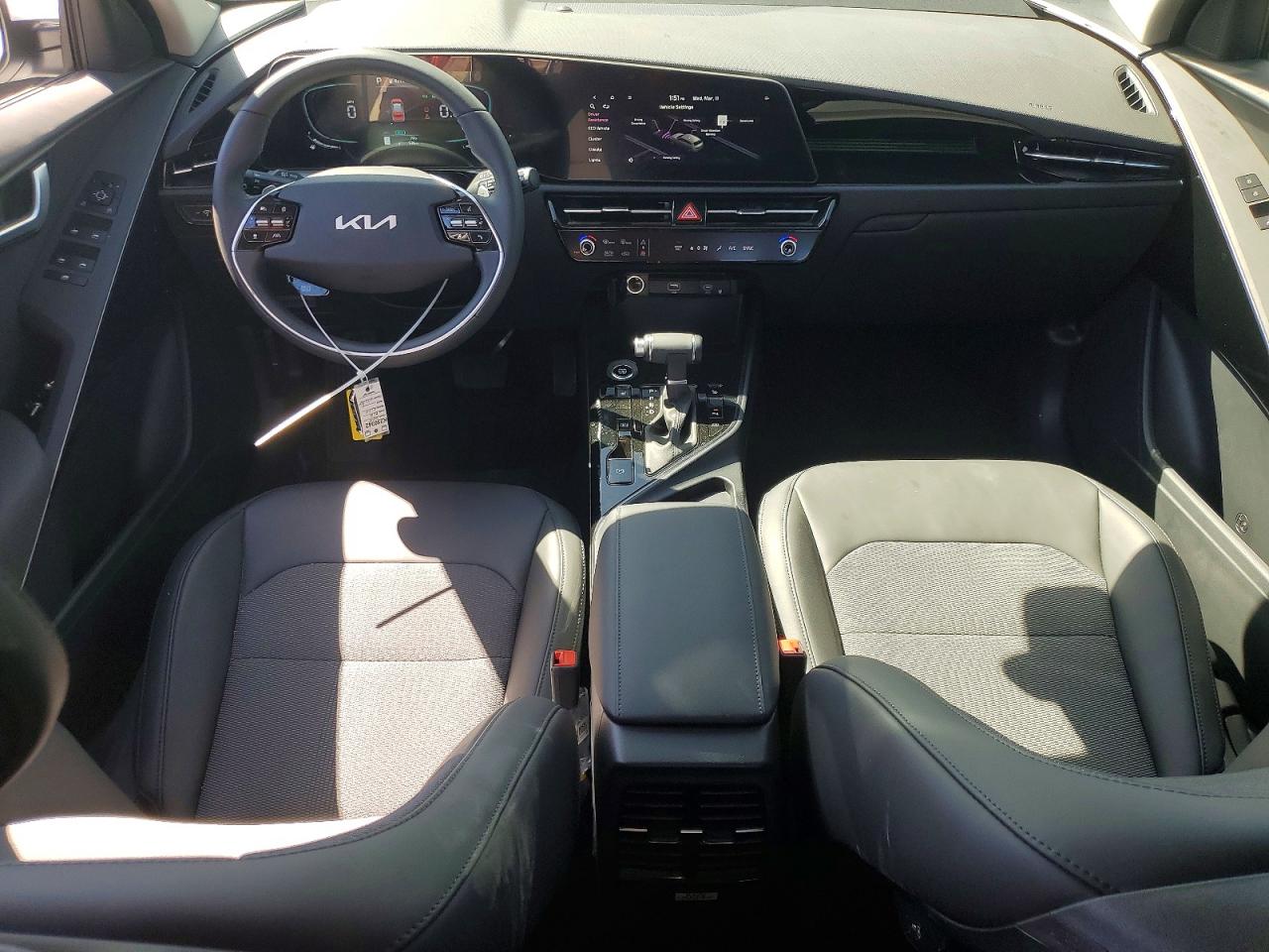 2025 KIA NIRO EX photo 8