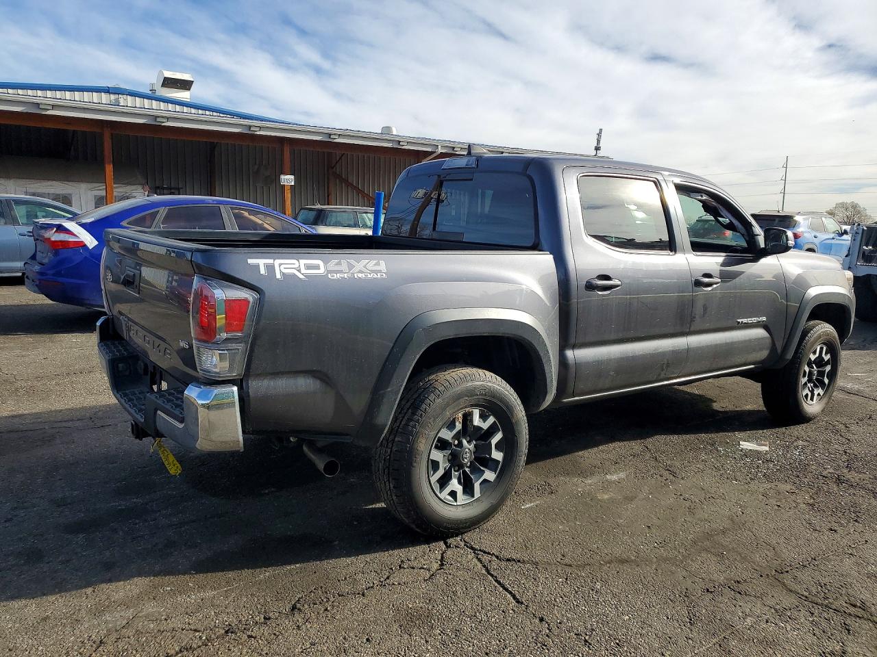 2022 TOYOTA TACOMA TRD OFF-ROAD photo 5