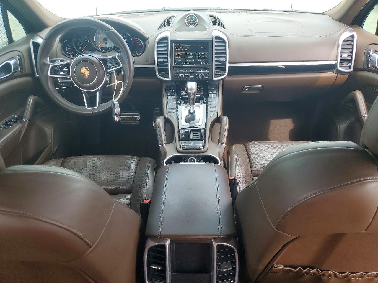 2015 PORSCHE CAYENNE S photo 8