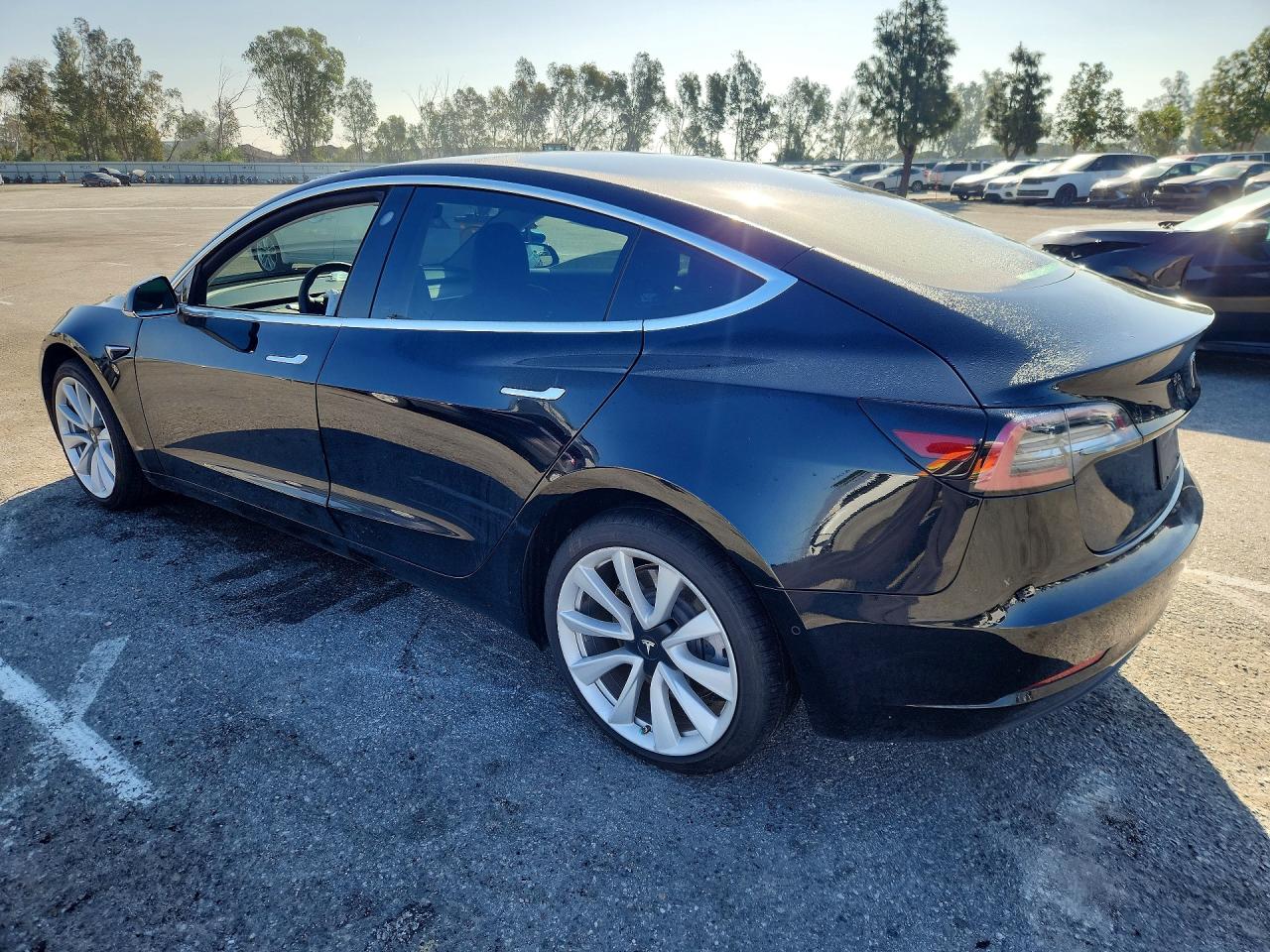 2020 TESLA MODEL 3 photo 2