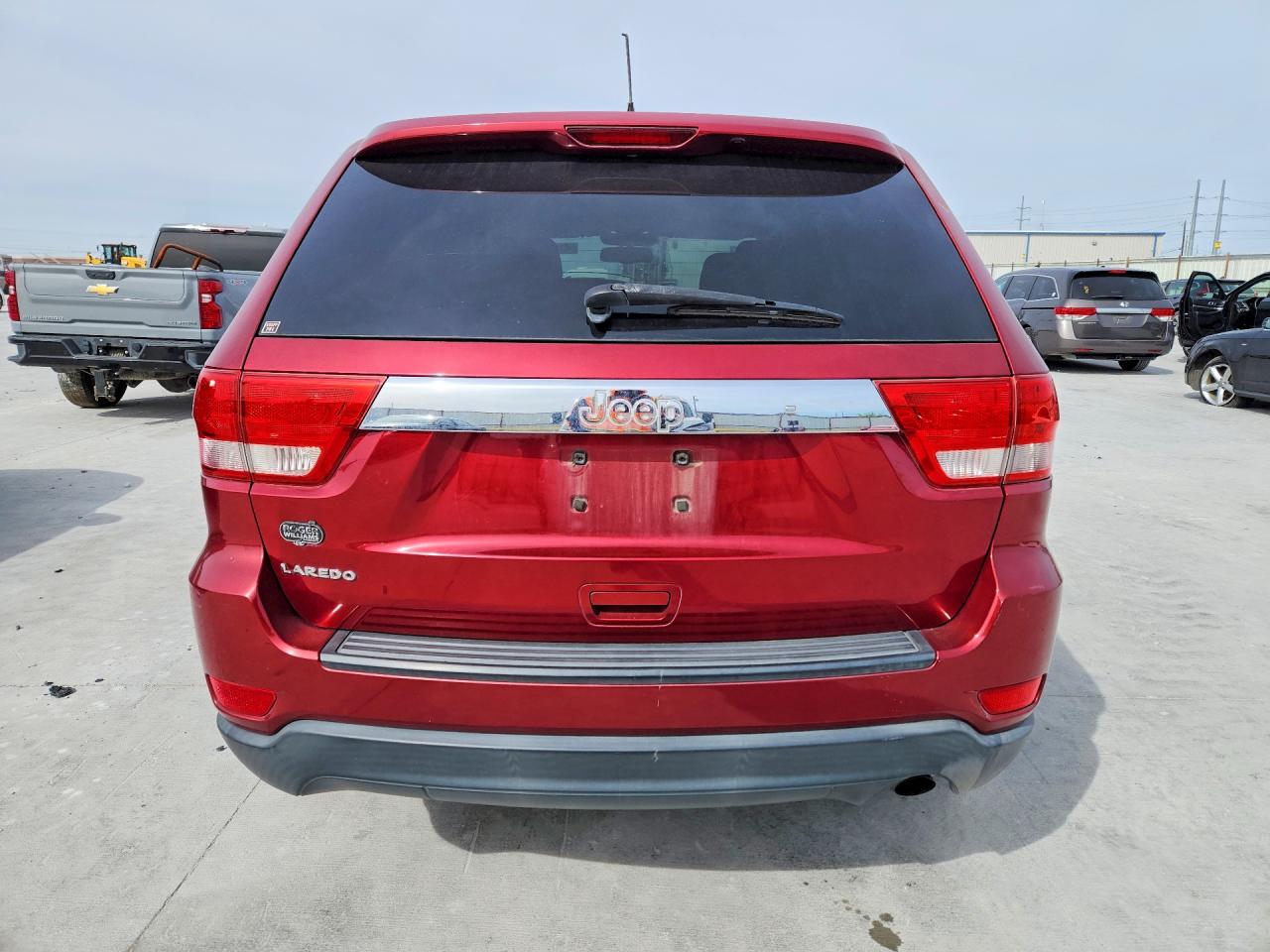 2012 JEEP GRAND CHEROKEE photo 11