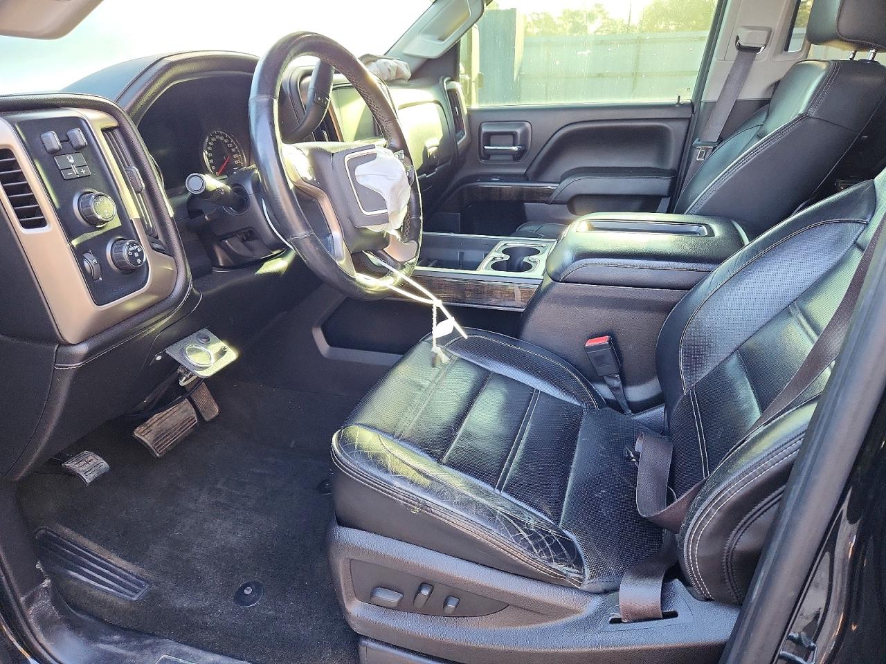 2015 GMC SIERRA K2500 DENALI photo 7