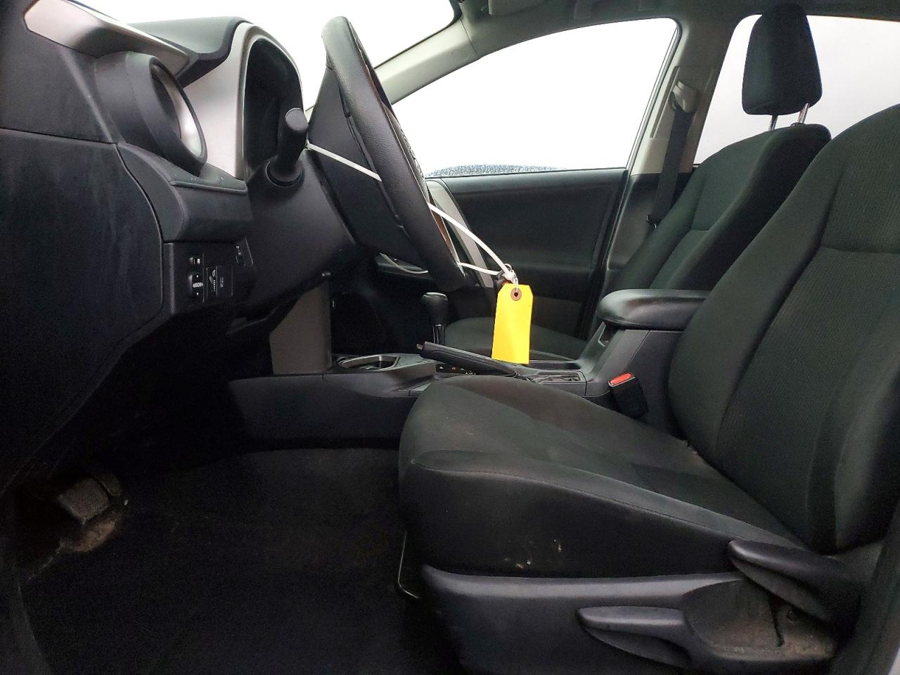 2018 TOYOTA RAV4 LE photo 13