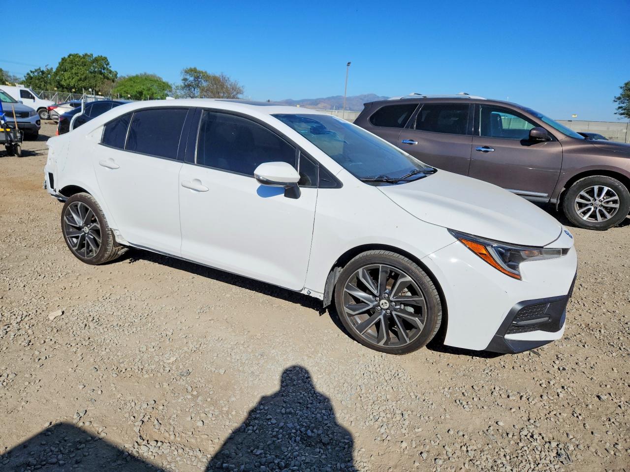 2020 TOYOTA COROLLA SE photo 7