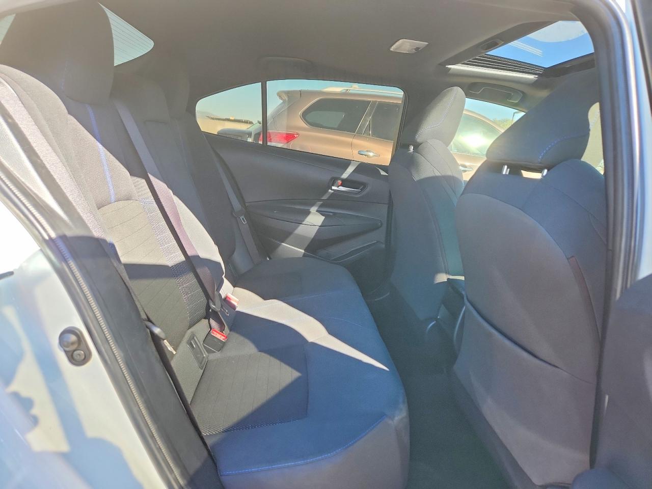2020 TOYOTA COROLLA SE photo 19