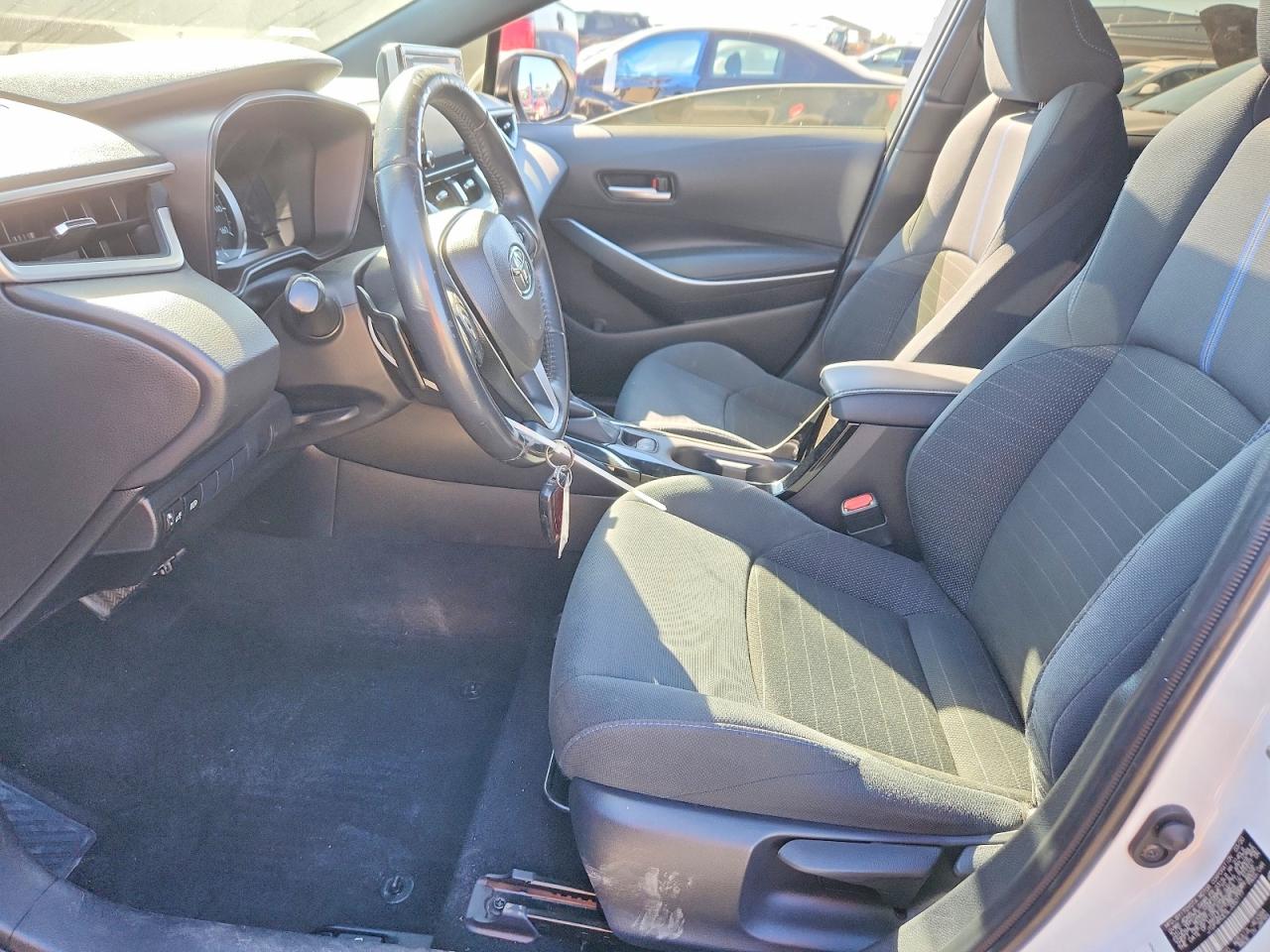 2020 TOYOTA COROLLA SE photo 13