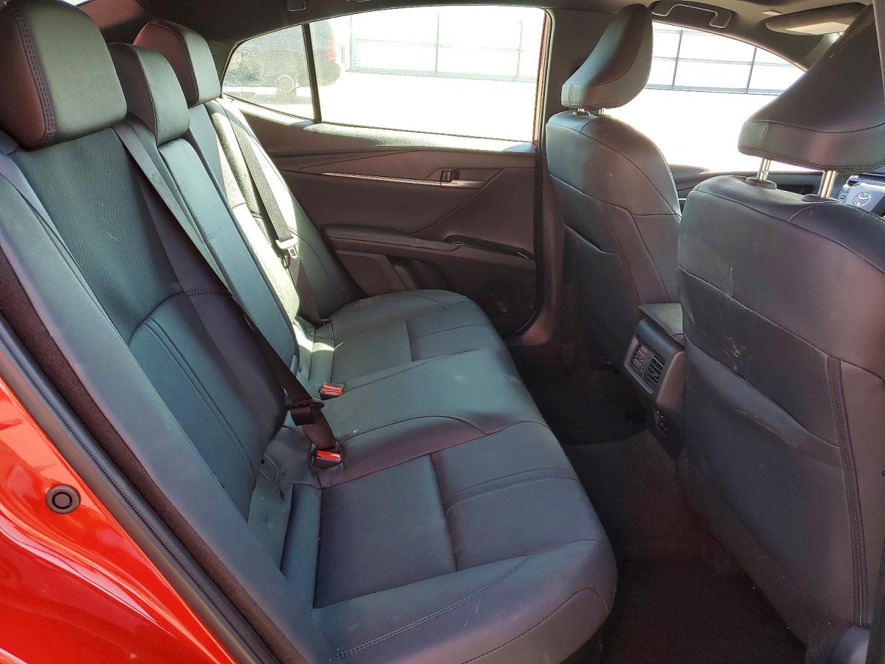 2025 TOYOTA CAMRY XSE photo 10
