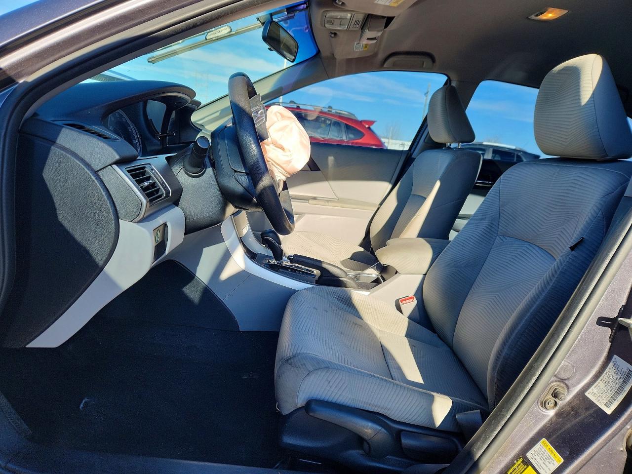 2015 HONDA ACCORD LX photo 19
