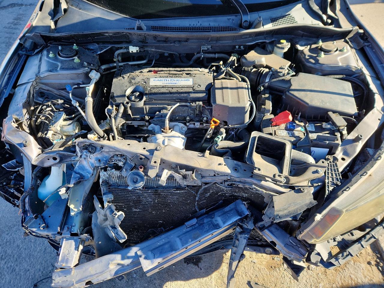 2015 HONDA ACCORD LX photo 31