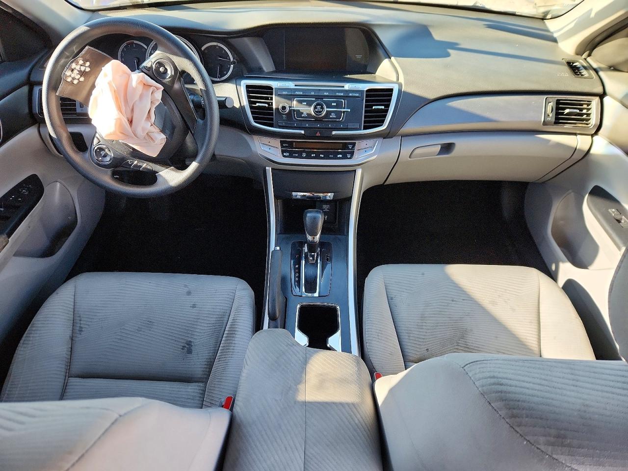 2015 HONDA ACCORD LX photo 22