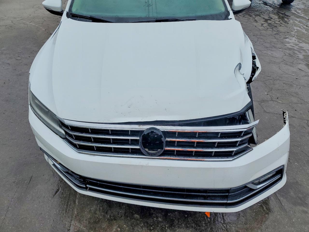2017 VOLKSWAGEN PASSAT SE photo 31