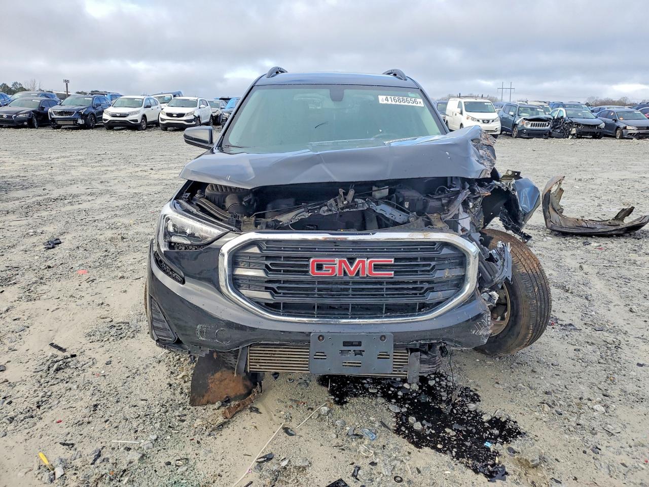 2019 GMC TERRAIN SLE photo 9