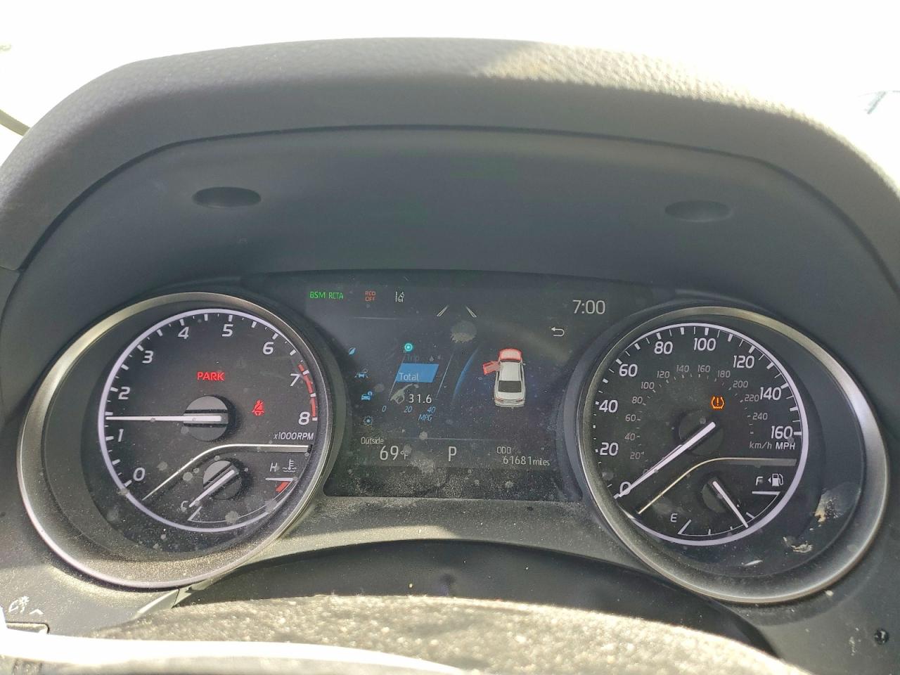 2022 TOYOTA CAMRY SE photo 9