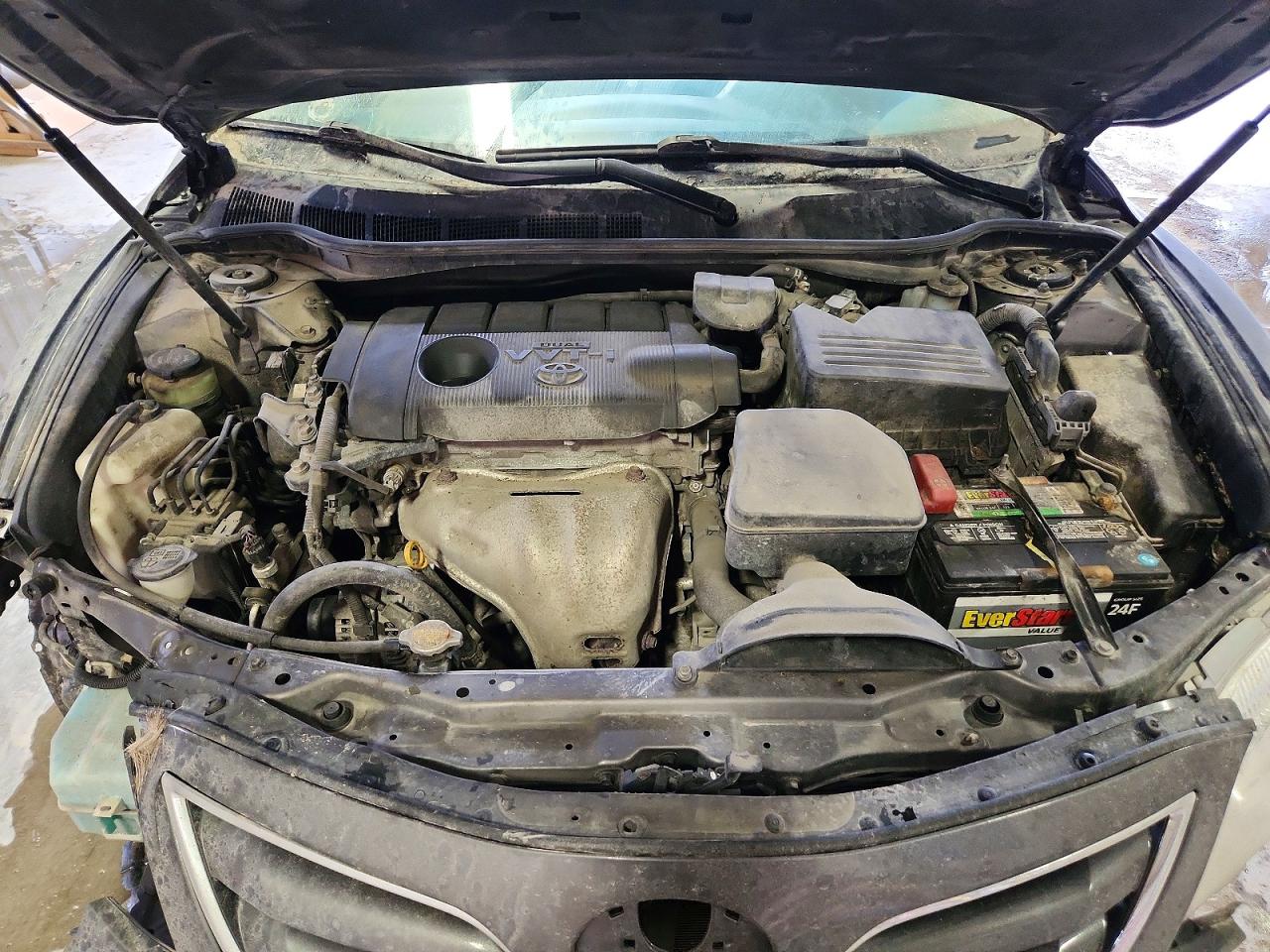 2011 TOYOTA CAMRY LE photo 31