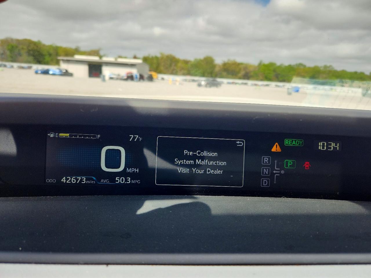 2017 TOYOTA PRIUS THREE photo 9