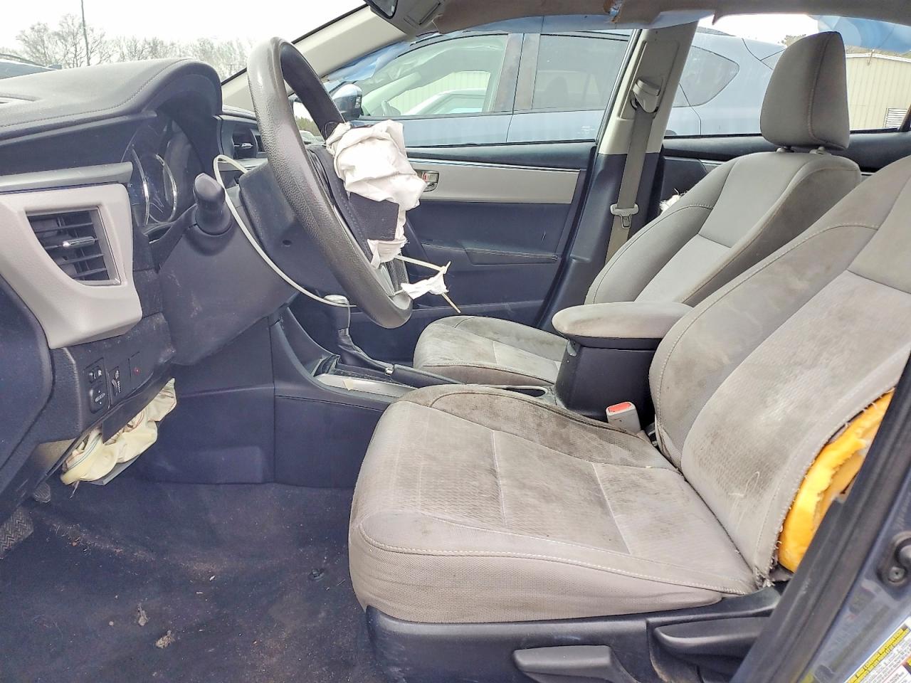 2014 TOYOTA COROLLA LE photo 13