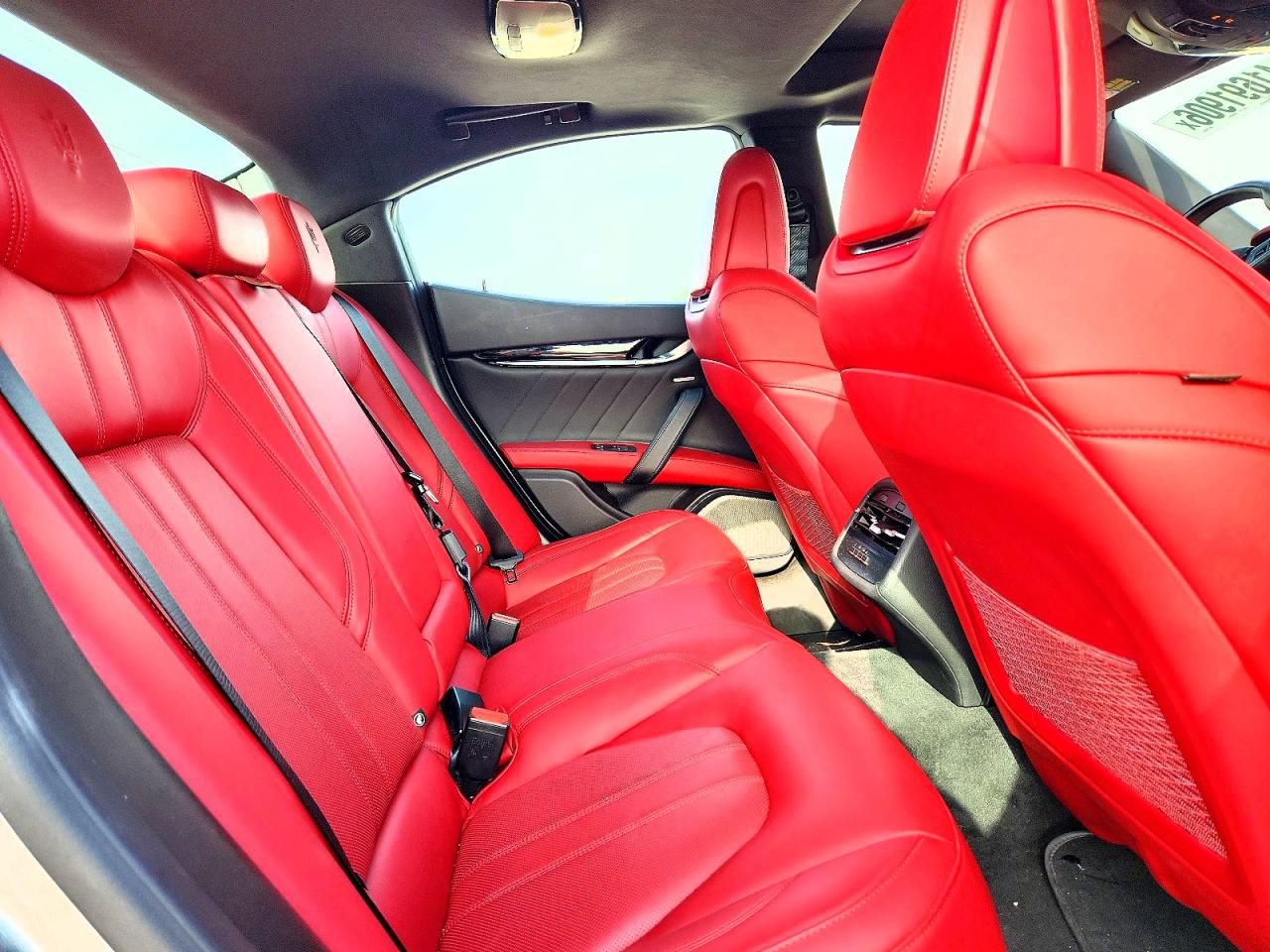 2019 MASERATI GHIBLI S photo 19