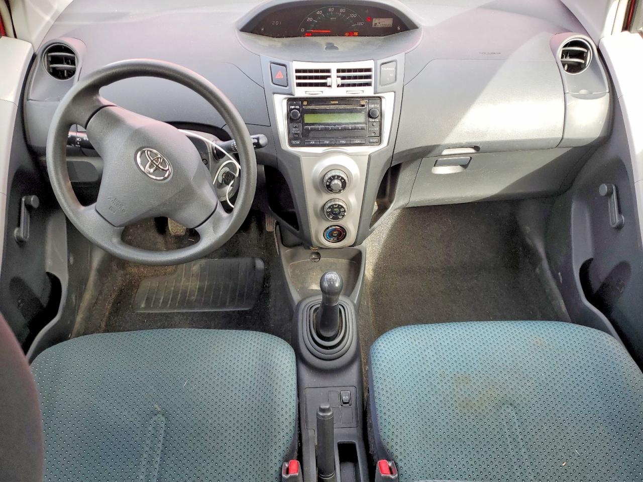 2008 TOYOTA YARIS BASE photo 15