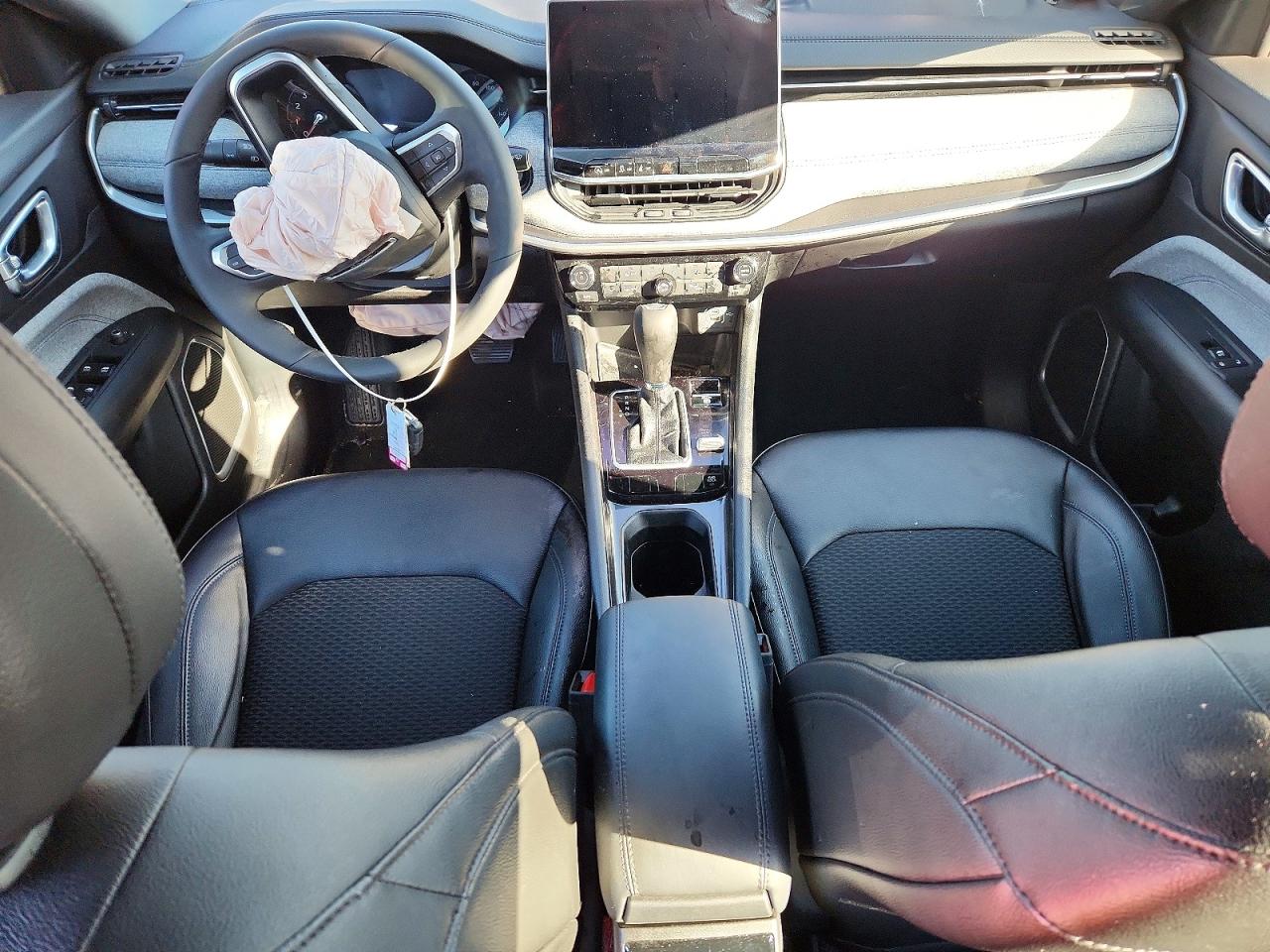 2024 JEEP COMPASS LATITUDE photo 8