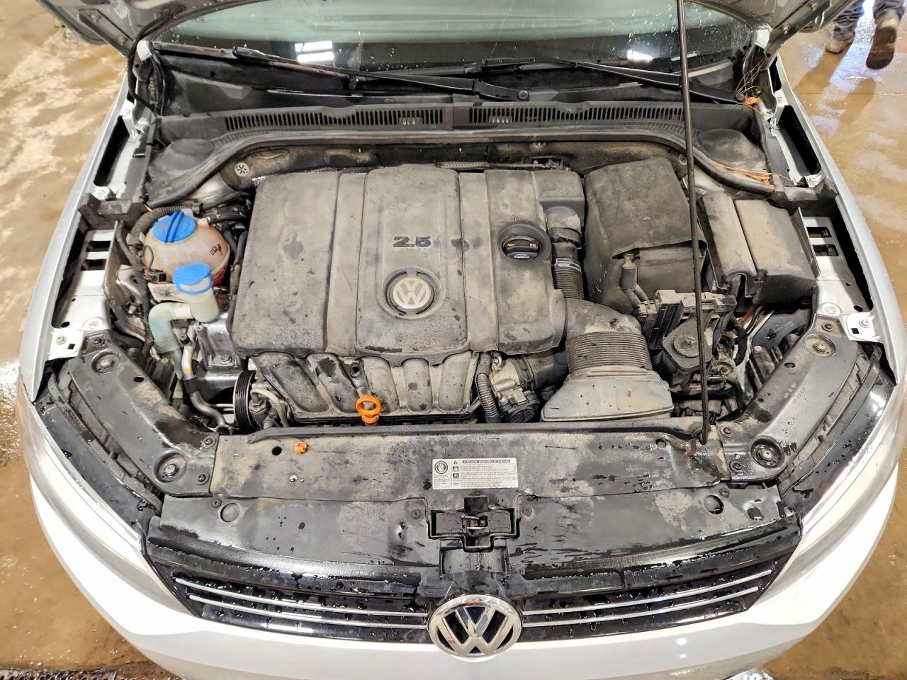 2011 VOLKSWAGEN JETTA SEL photo 21