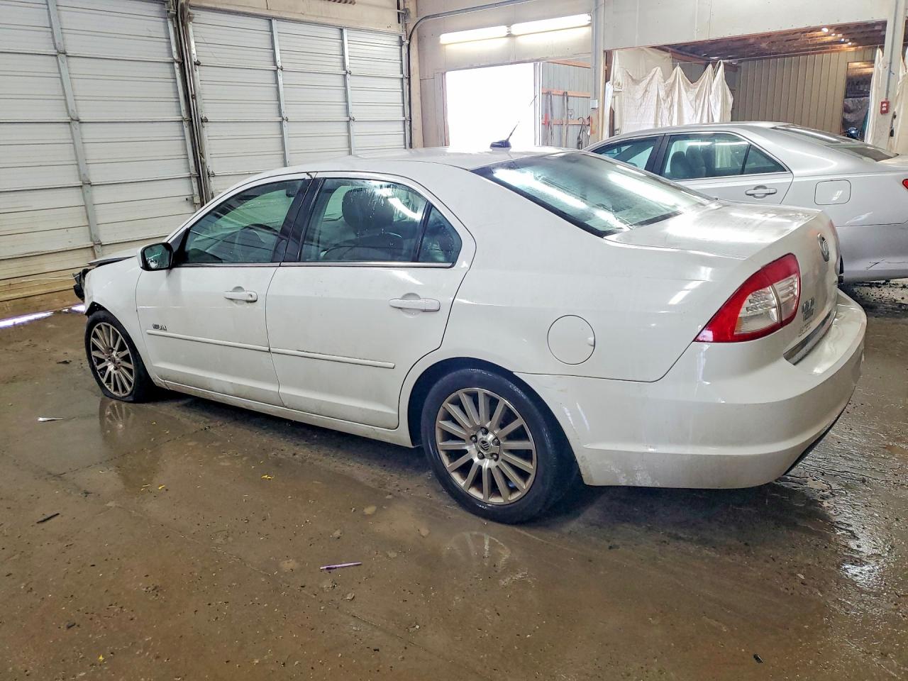 2007 MERCURY MILAN PREMIER photo 2