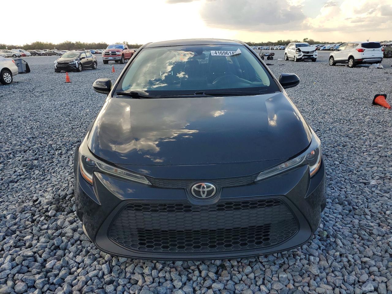 2021 TOYOTA COROLLA LE photo 9