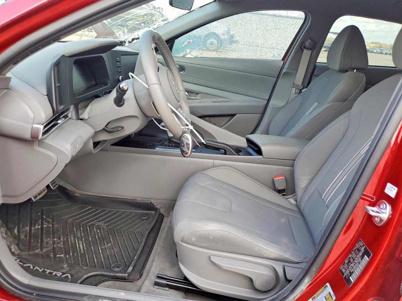 2025 HYUNDAI ELANTRA SEL SPORT photo 7