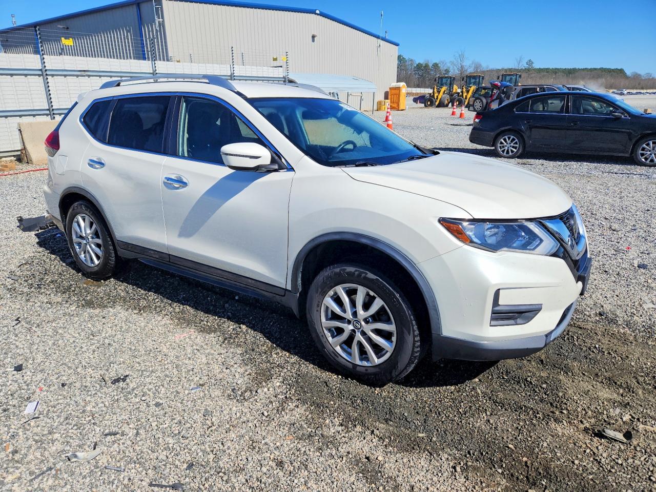 2020 NISSAN ROGUE SV photo 4