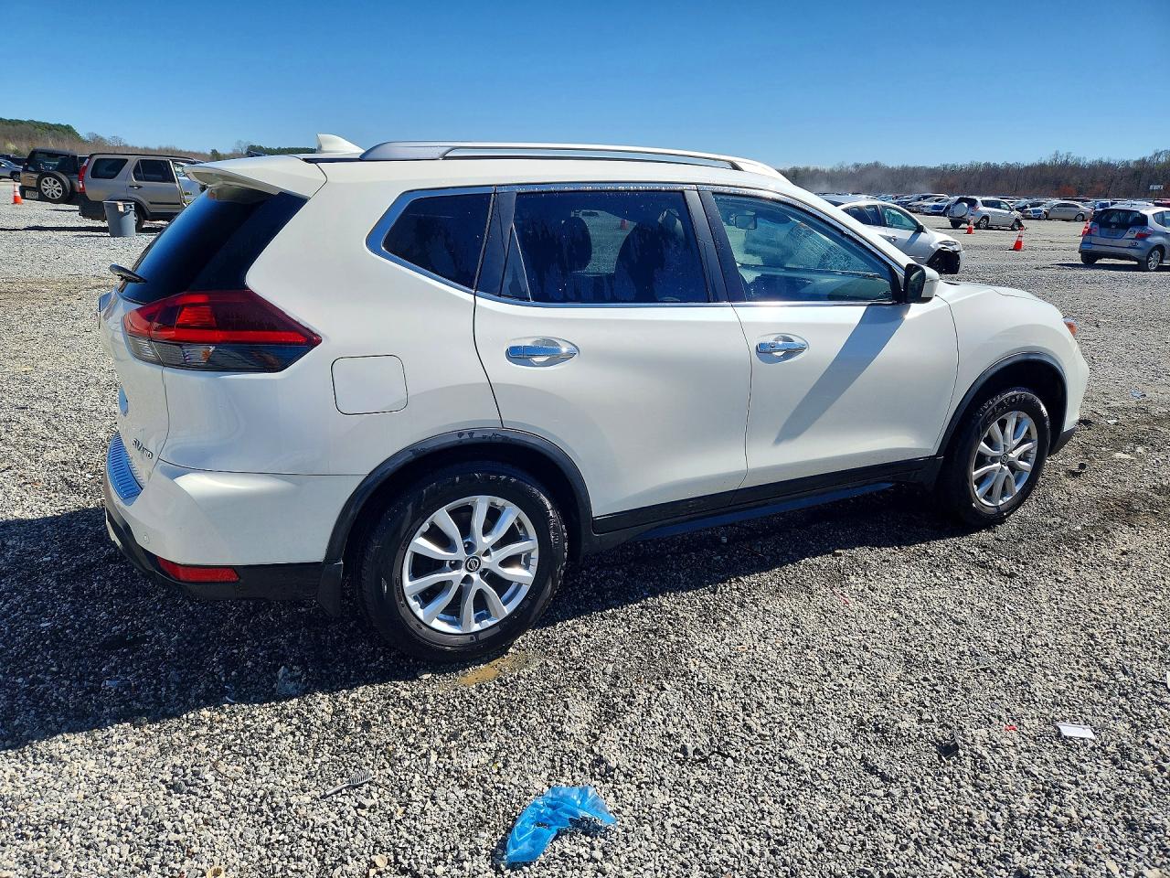 2020 NISSAN ROGUE SV photo 3