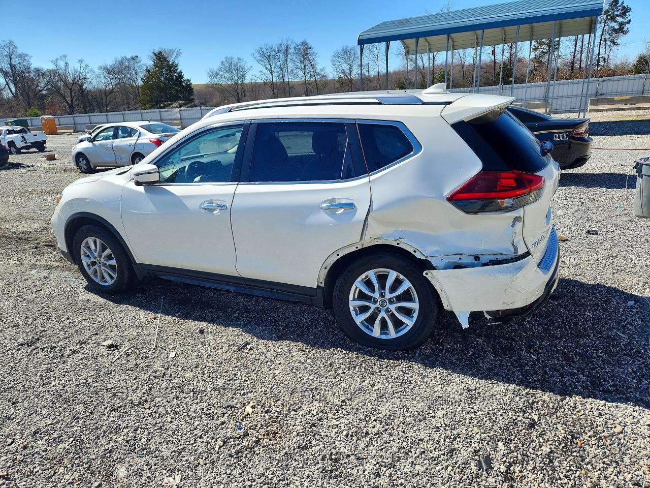 2020 NISSAN ROGUE SV photo 2