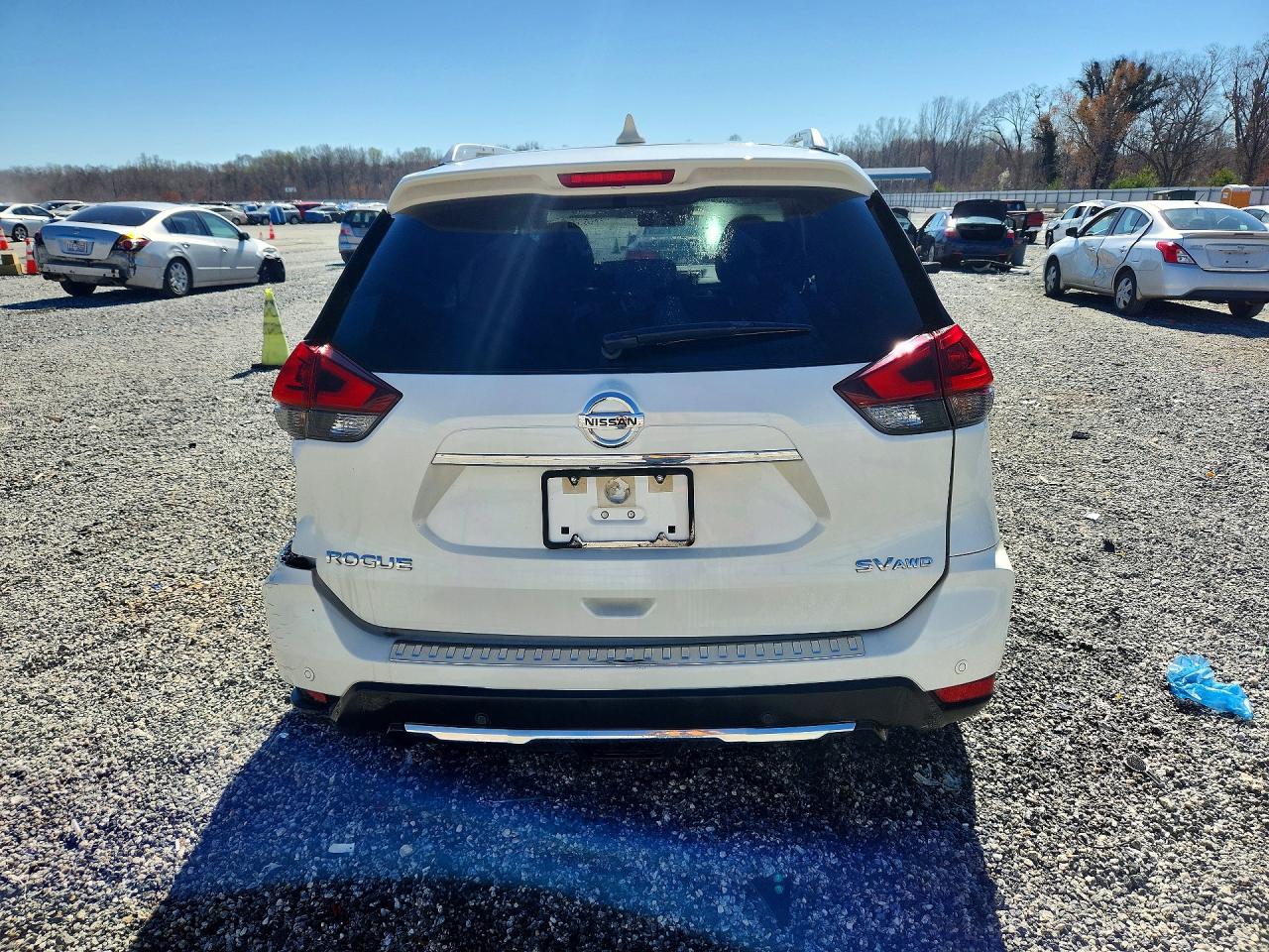 2020 NISSAN ROGUE SV photo 6