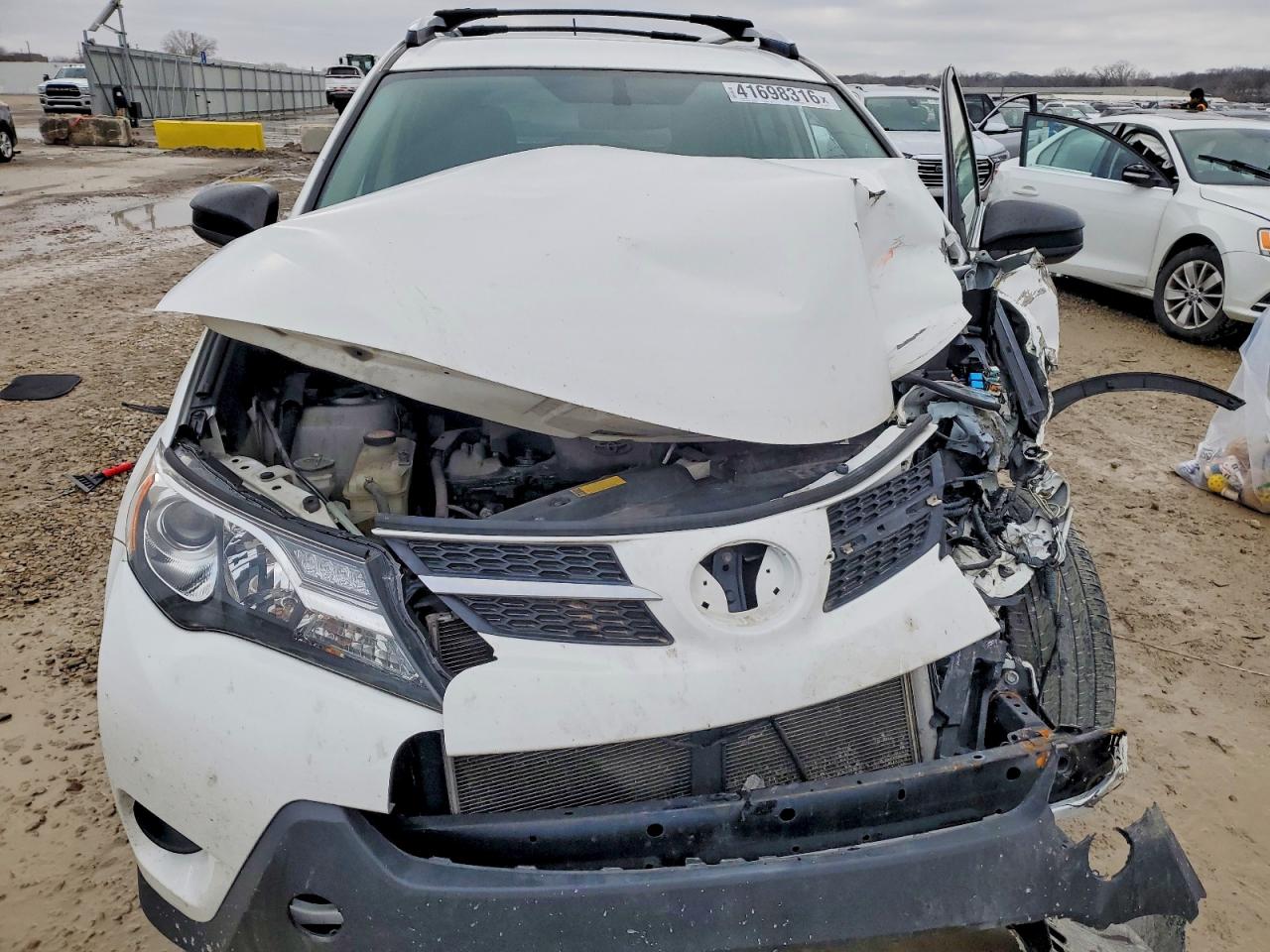 2014 TOYOTA RAV4 LE photo 12