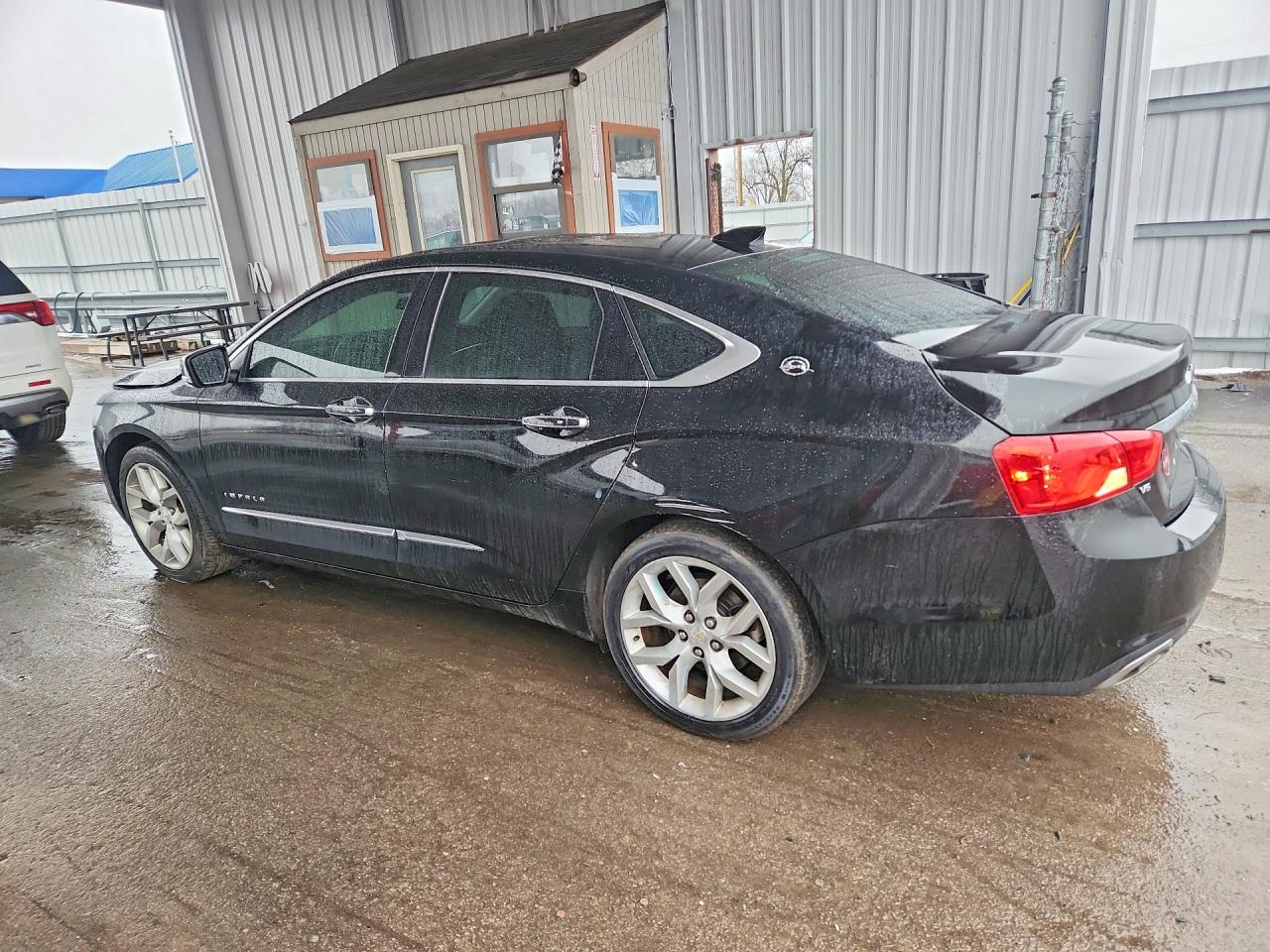 2015 CHEVROLET IMPALA LTZ photo 3