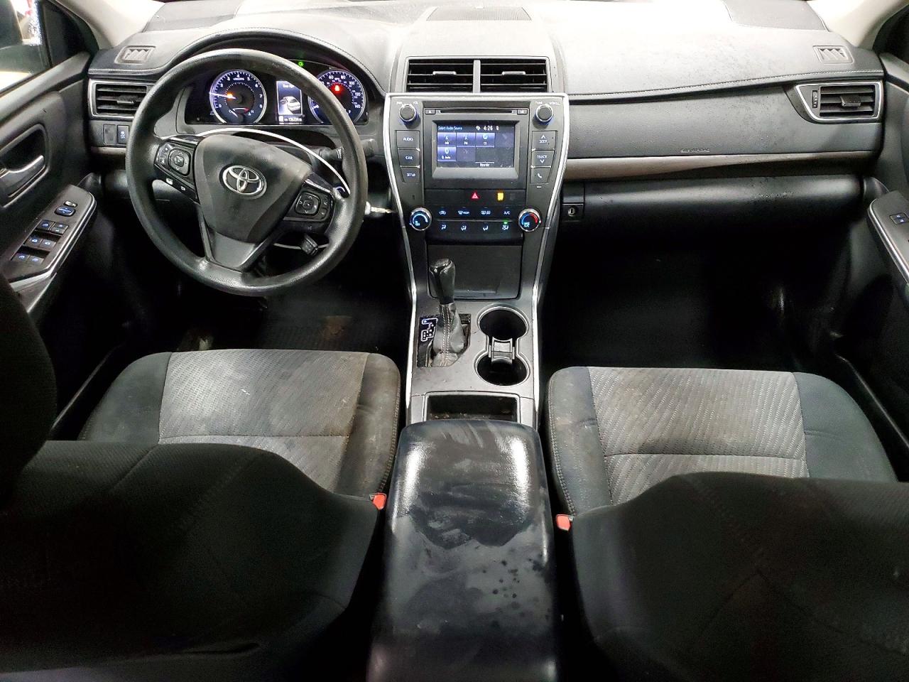 2017 TOYOTA CAMRY LE photo 15