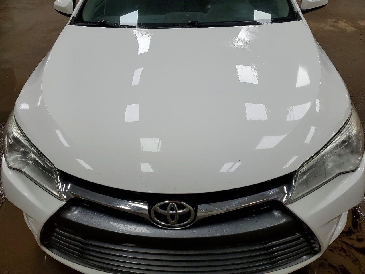 2017 TOYOTA CAMRY LE photo 21