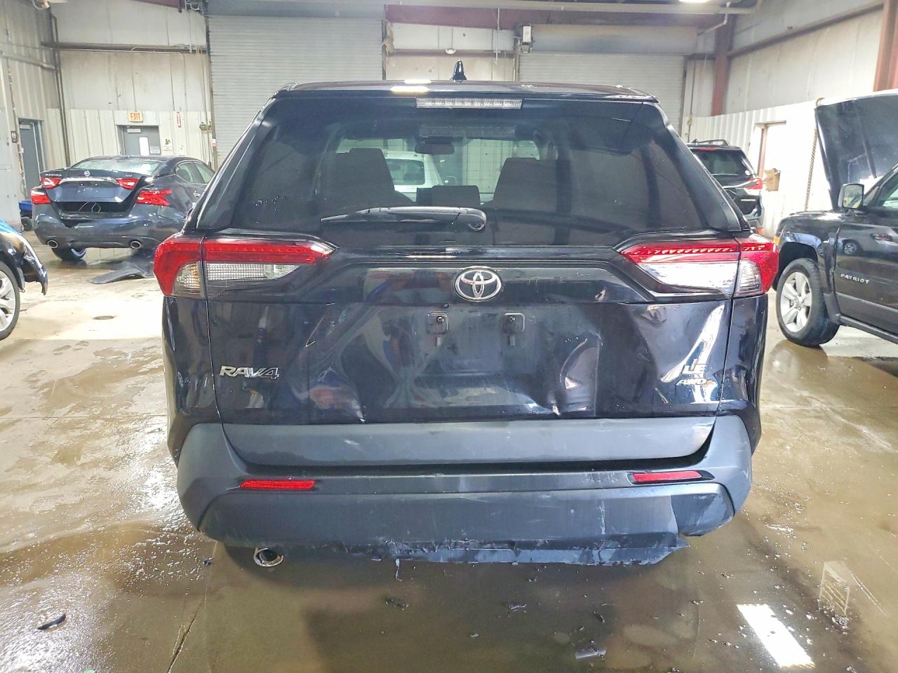 2022 TOYOTA RAV4 LE photo 11