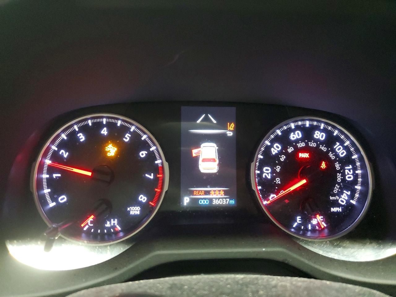 2022 TOYOTA RAV4 LE photo 17