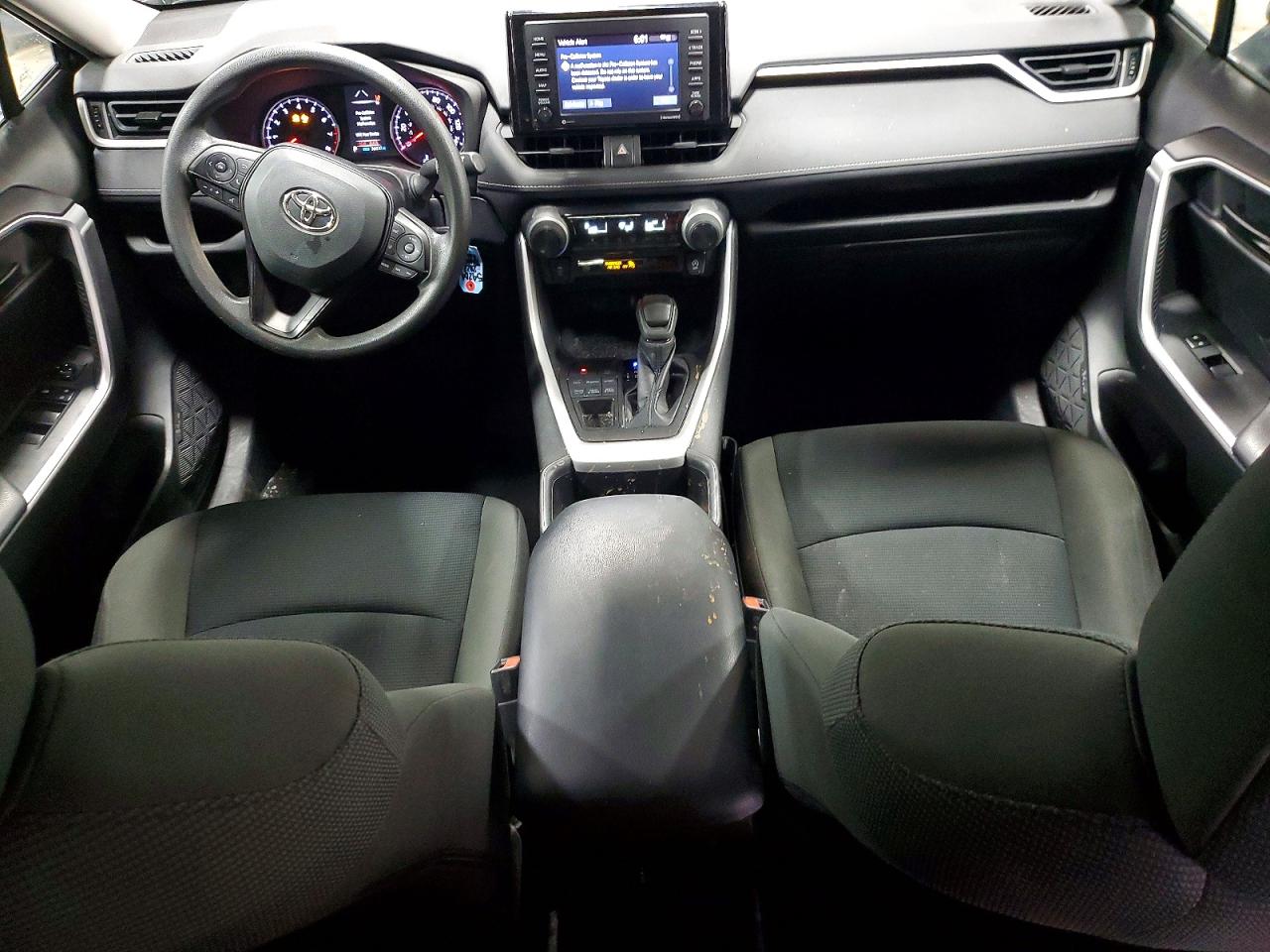 2022 TOYOTA RAV4 LE photo 15