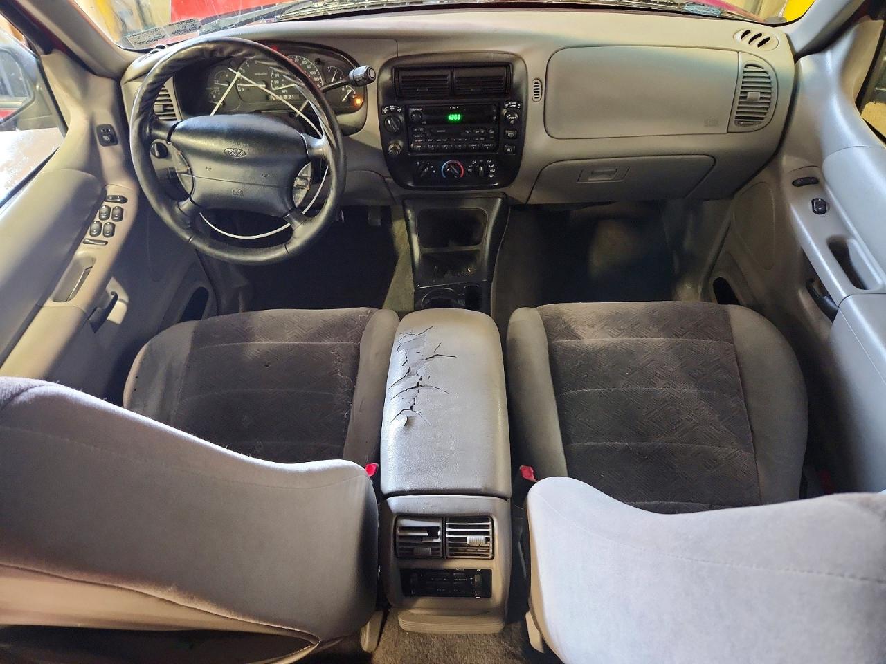 2000 FORD EXPLORER XLT photo 8