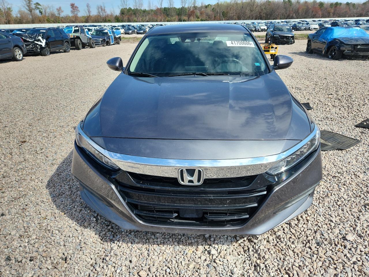 2018 HONDA ACCORD LX photo 9