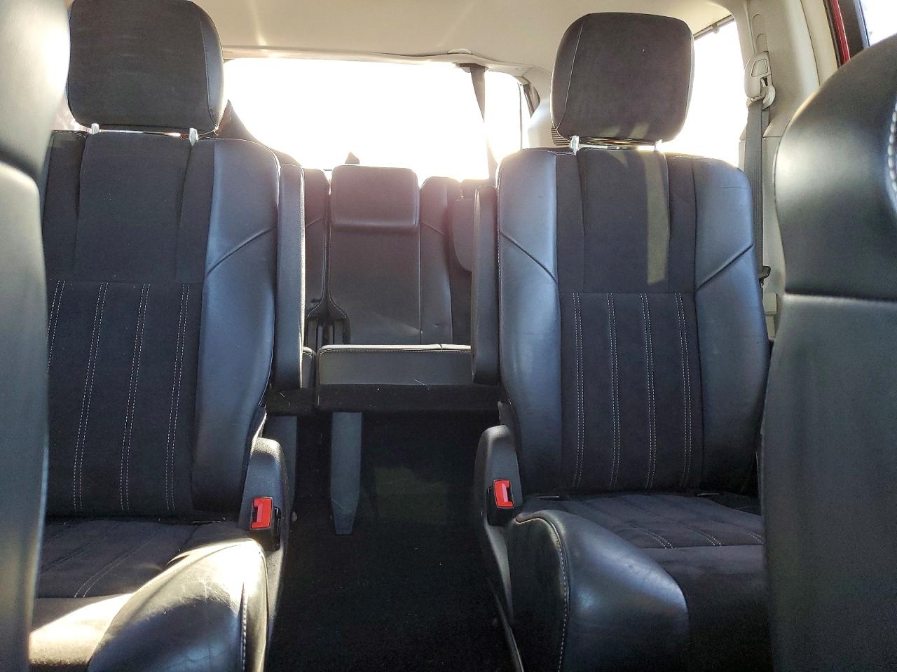 2015 CHRYSLER TOWN & COUNTRY LIMITED photo 10